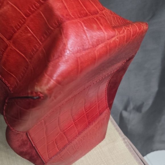 SALE* Kate Spade Vintage Crimson Hobo Bag - Picture 6 of 13